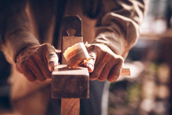 Planing wood