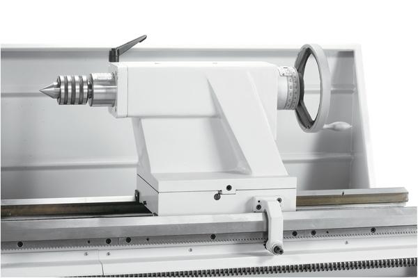 Bernardo Titan 660 x 1500 Universaldrehmaschine mit Digitalanzeige